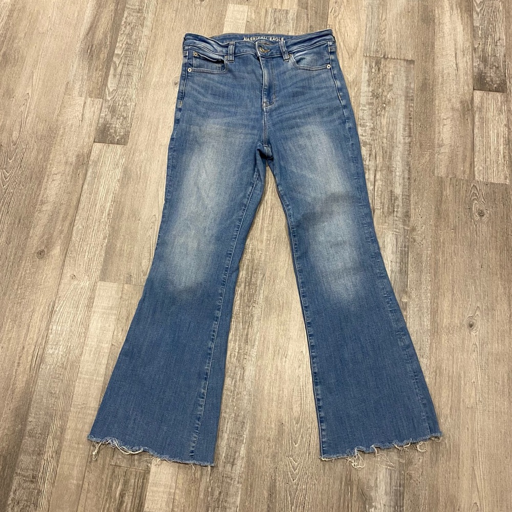 American Eagle Super Hi-Rise Flare Jeans size 10